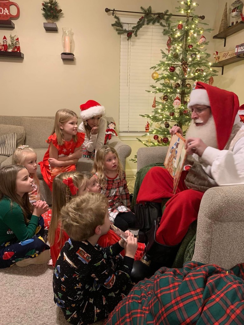 How one Virginia fire fighter spreads Christmas magic each year - IAFF